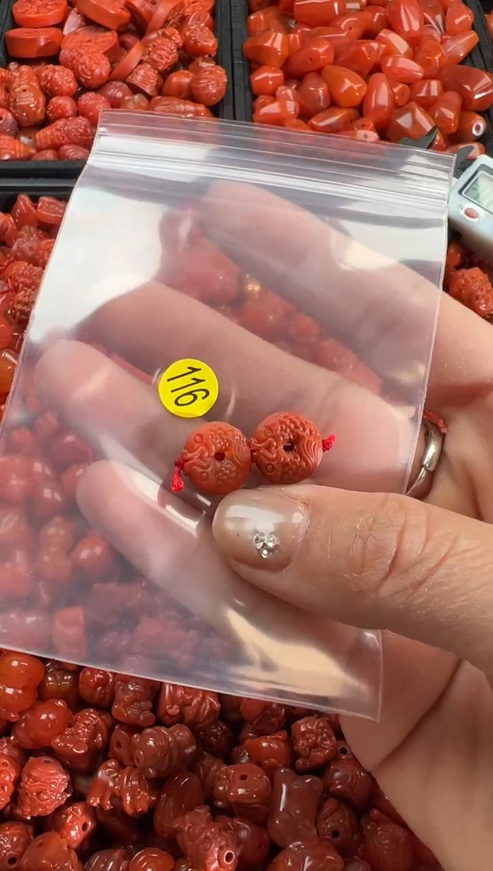 【闪购商品】南红玛瑙颈饰未镶嵌1