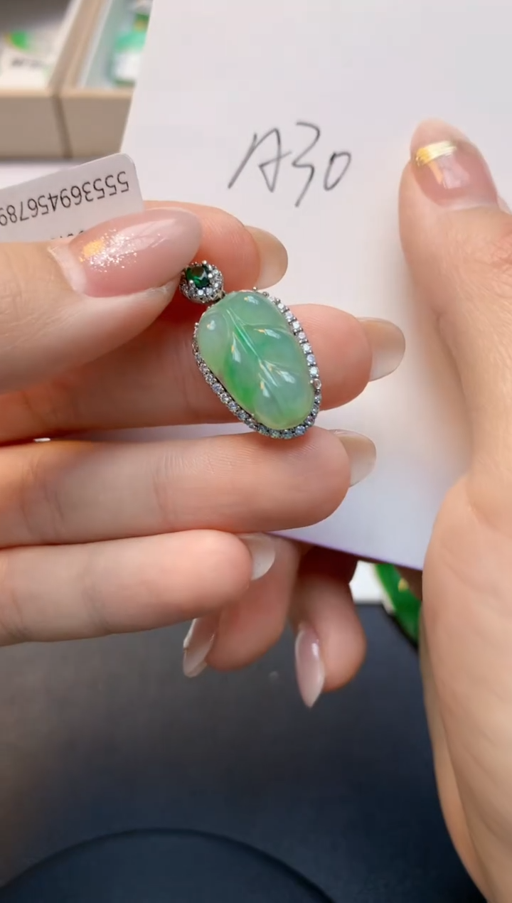 颈饰未镶嵌翡翠天然A货缅甸翡翠百元以上9元证书费自理