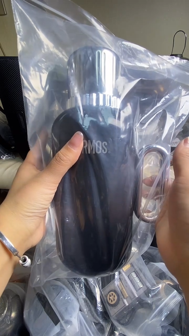 一**安小膳家大水壶