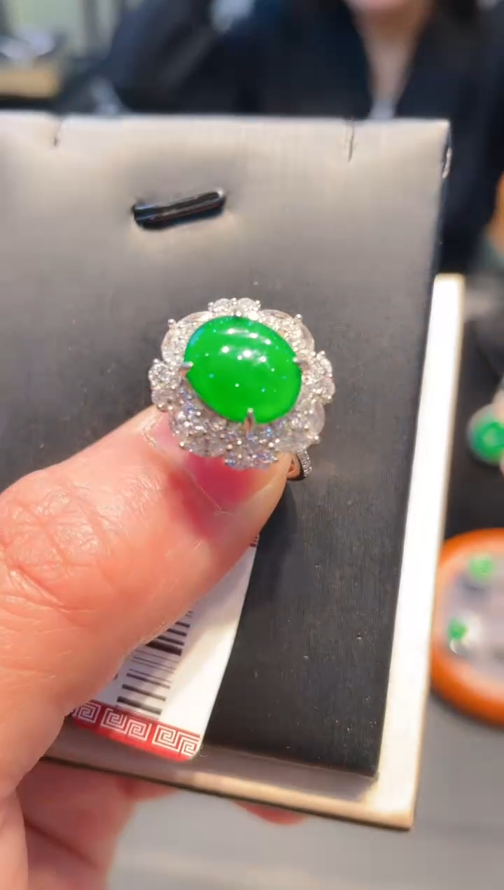 【闪购商品】翡翠颈饰银S925镶嵌A20戒指