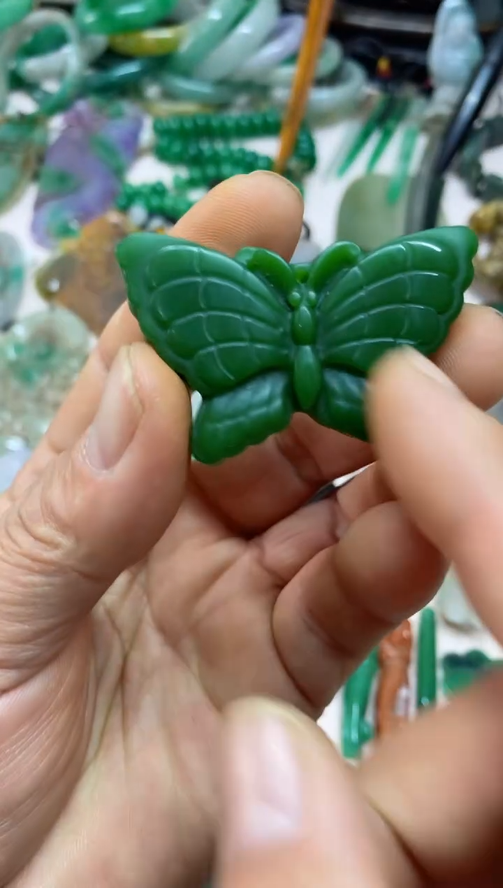 【闪购商品】15直播间的实时画面