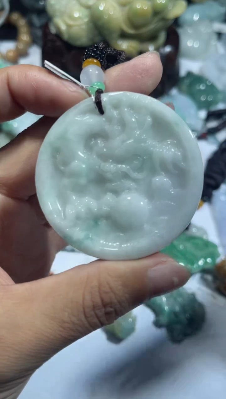 【闪购商品】翡翠颈饰未镶嵌00010549