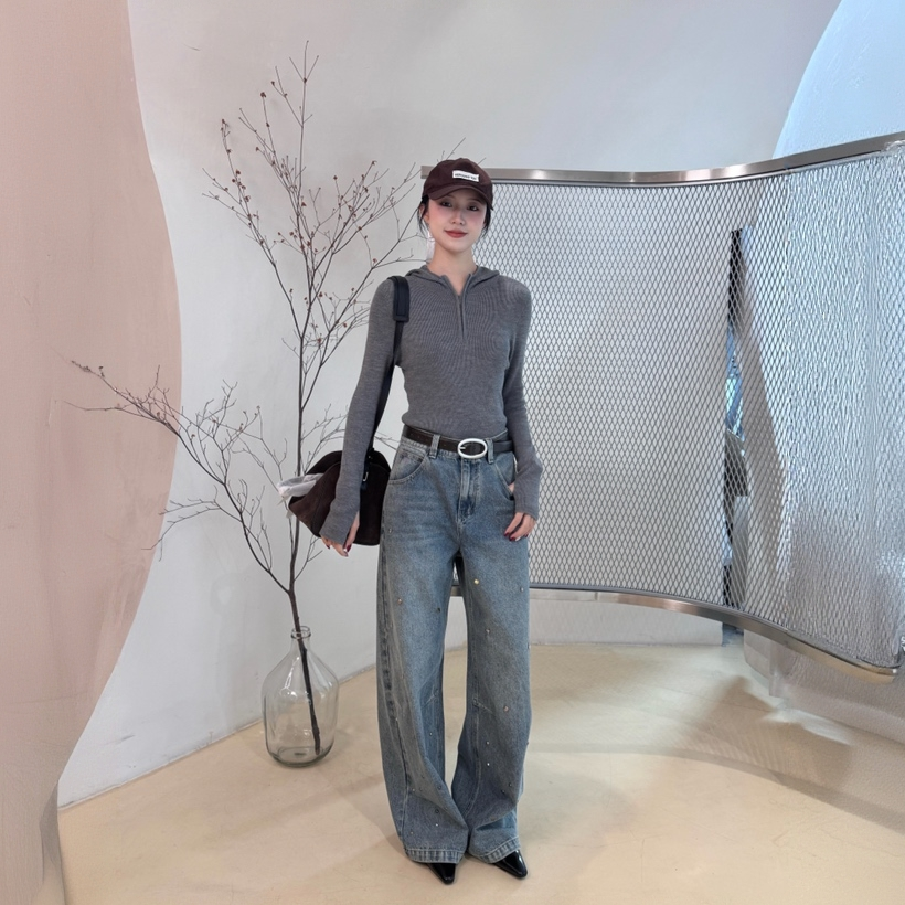 【VIINS】连帽半拉链绵羊毛卫衣修身女秋冬百搭内搭上衣91096