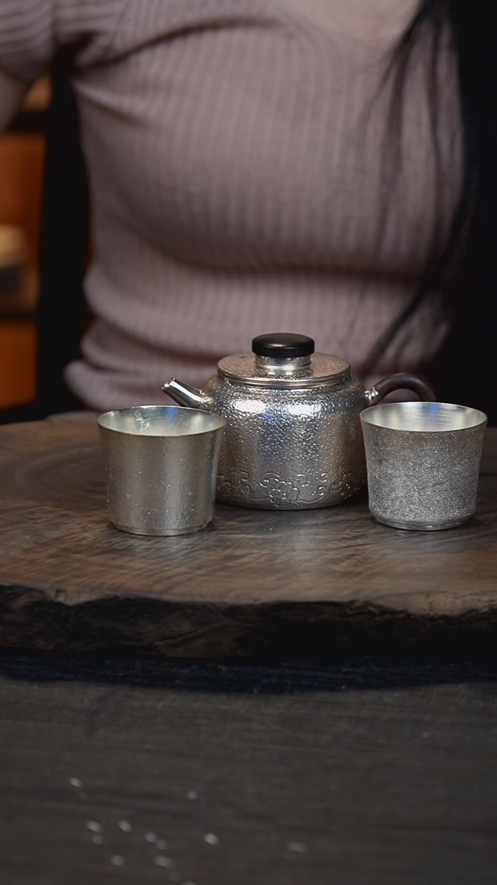 手工汉瓦泡茶壶+2主人杯