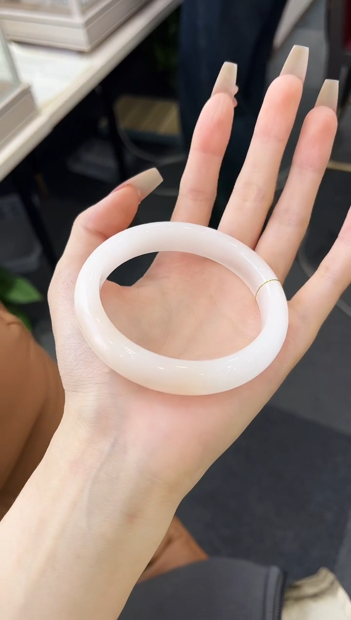 【闪购商品】石英质玉（金丝玉）手镯未镶嵌多样性发其一 58