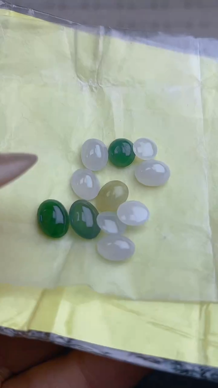 【闪购商品】定制翡翠未镶嵌天然A货翡翠18