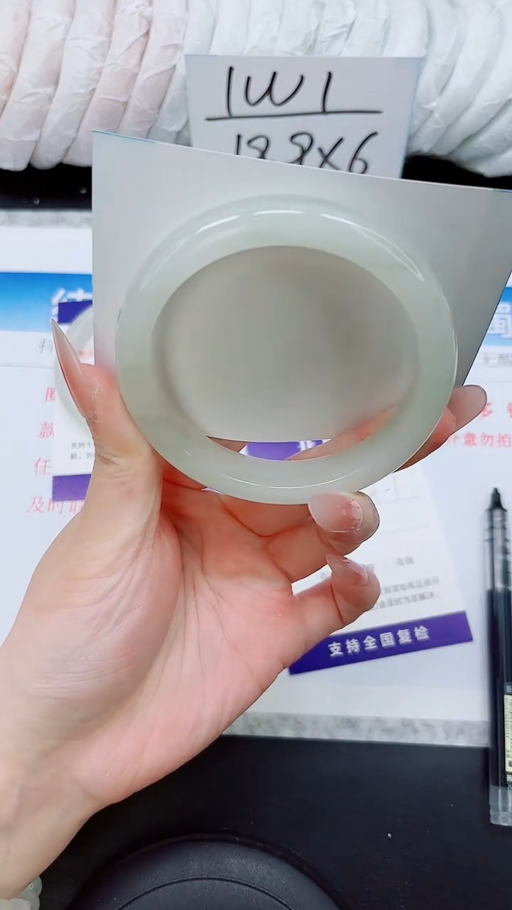 石英质玉手镯未镶嵌A187-60.4