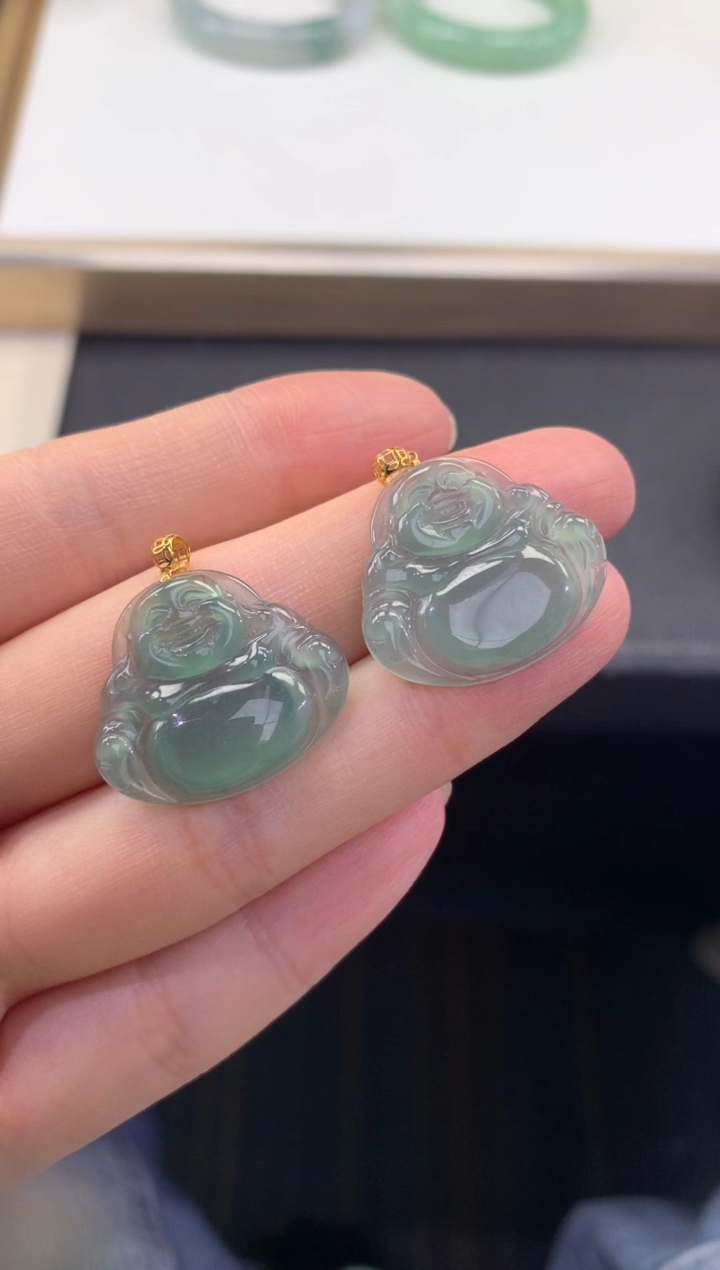 翡翠18K金镶嵌颈饰FA147 翡翠佛公 多样性发其一