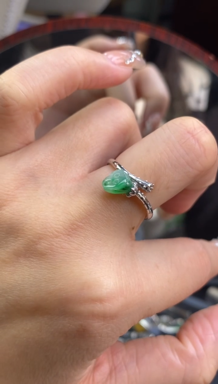 颈饰银S925镶嵌翡翠净货16890