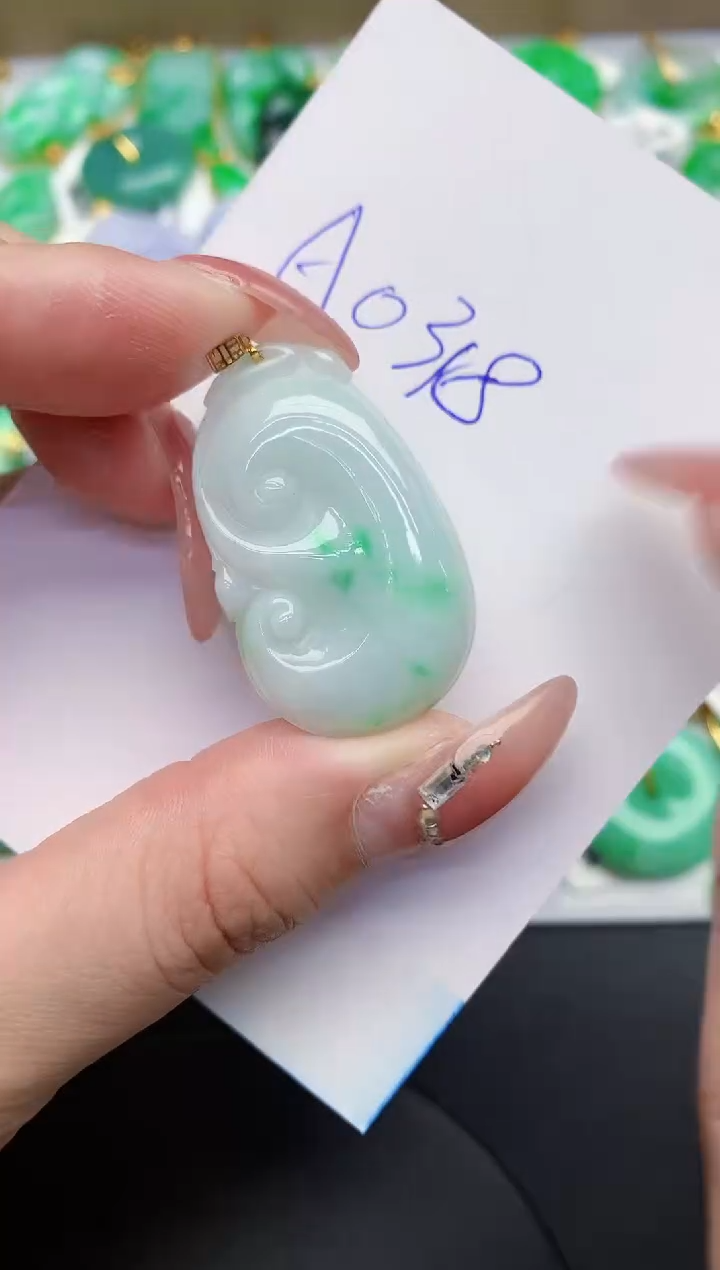 【闪购商品】翡翠颈饰18K金镶嵌0000000000000