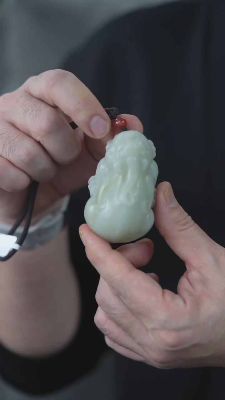 未镶嵌岫玉把件貔貅