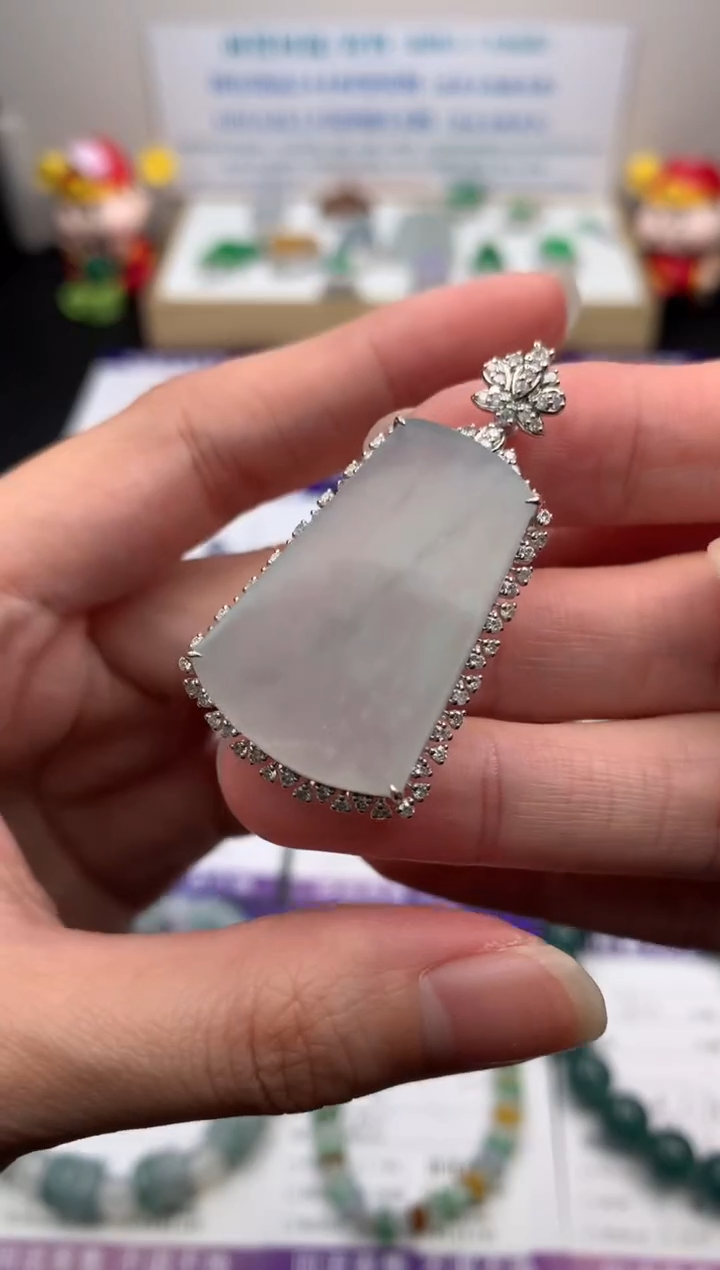 【闪购商品】定制翡翠18K金镶嵌模式推广期24小时鉴赏期