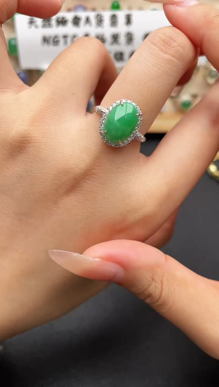 银S925镶嵌戒指翡翠一物一证一礼盒