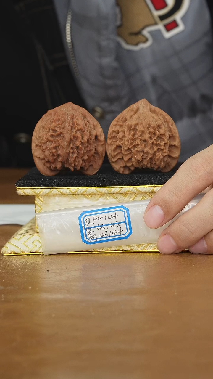 把件文玩核桃满天星反油有修