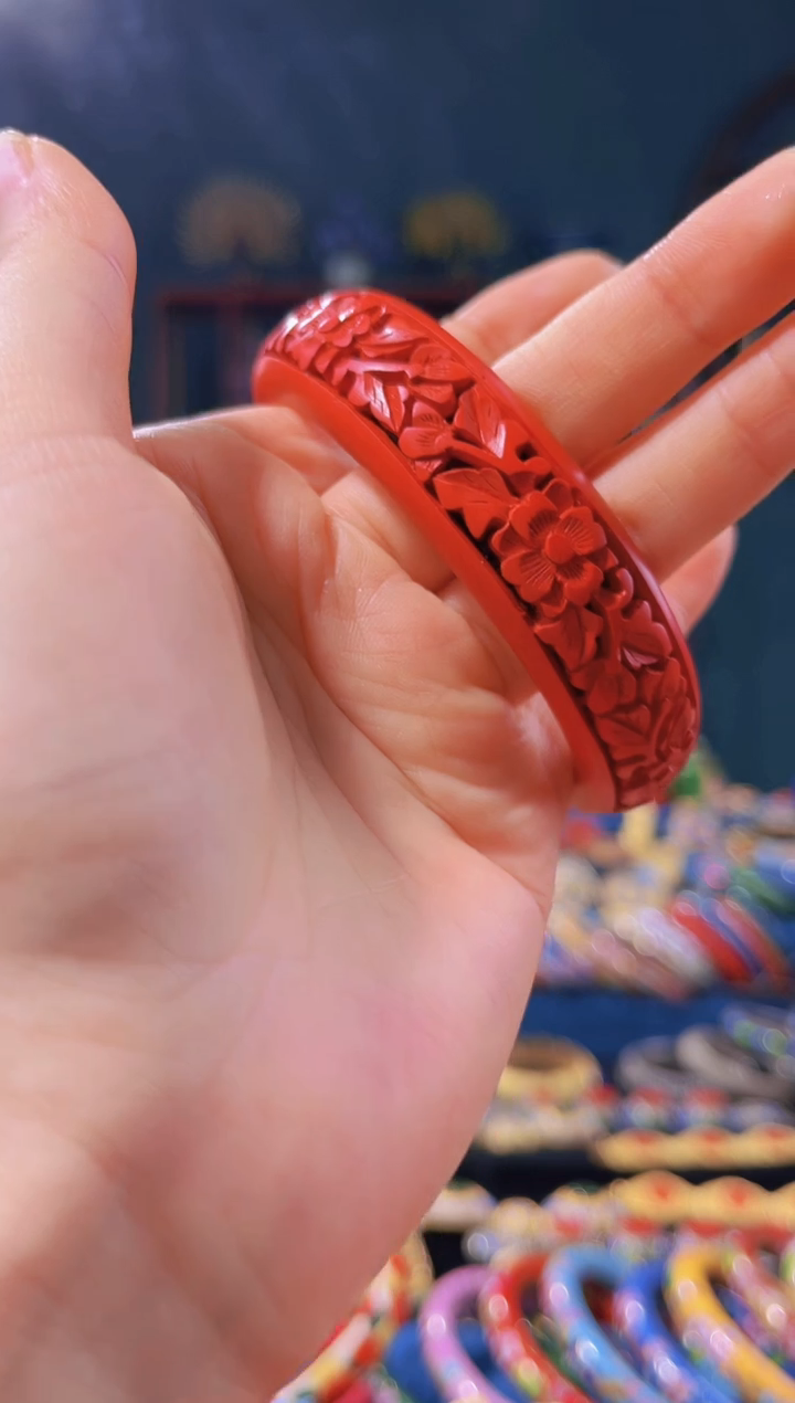 【闪购商品】非遗绝技 雕漆花卉手镯（56-61）