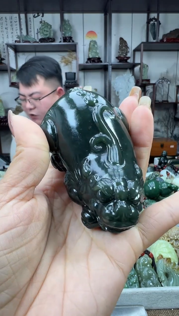 未镶嵌和田玉把件天**振292