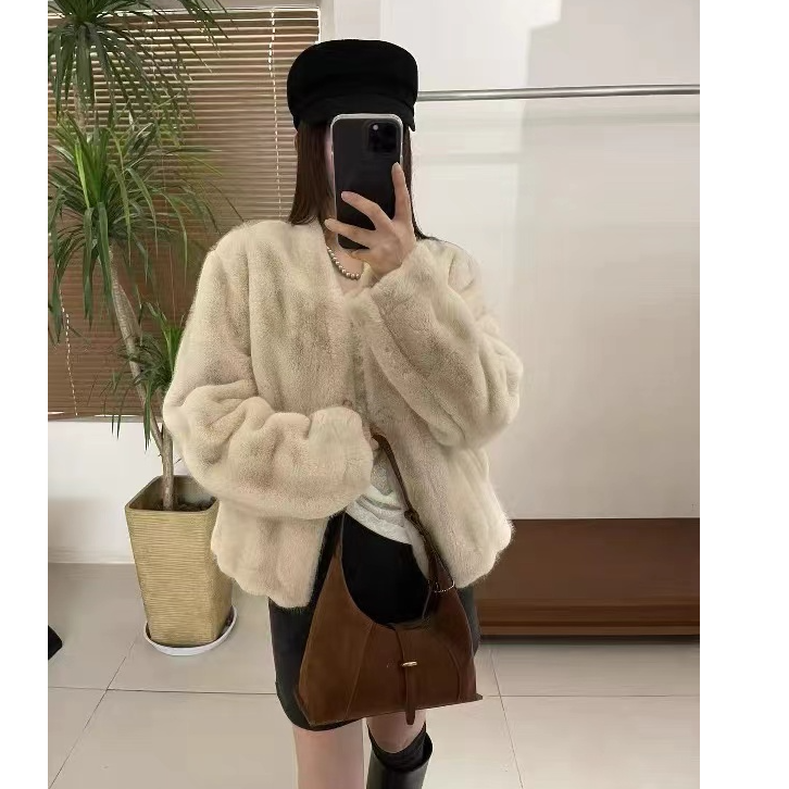 588157女士气质短外套
