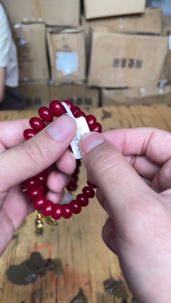 木质非金属捧月文创福利闪购商品无礼盒