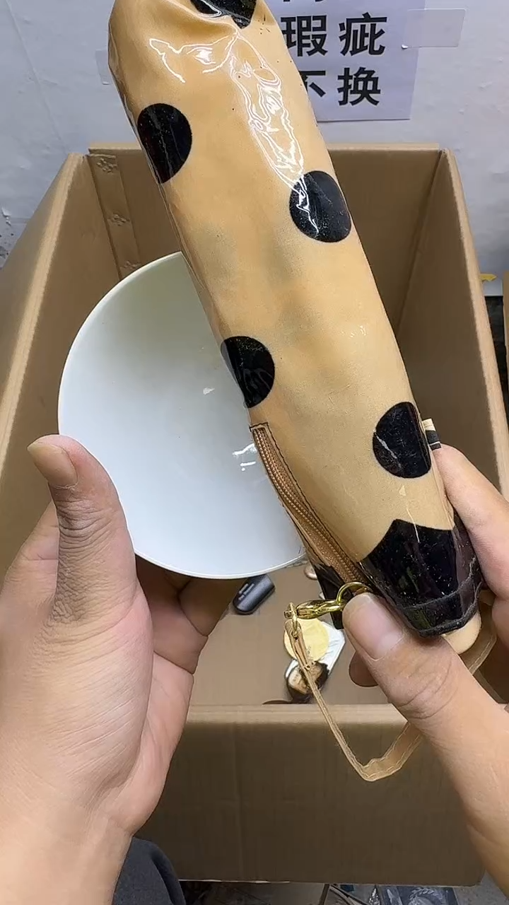 瓷片X**n二手商品不退不换
