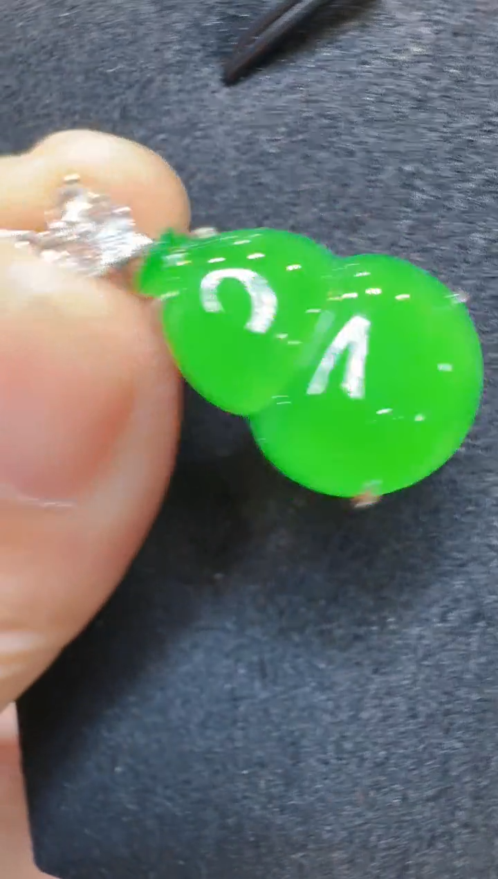 吊坠(不含链)18K金镶嵌翡翠多样性团购发一件