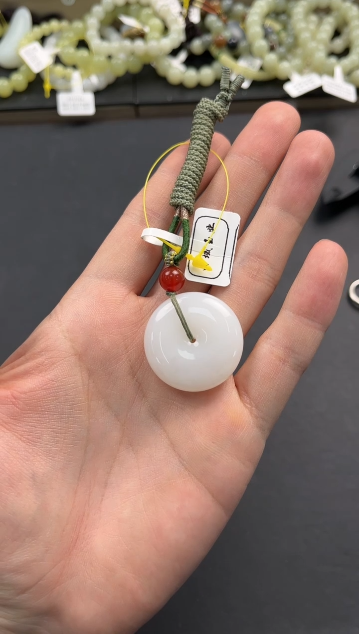 未镶嵌手串和田玉豌****Q且末天泰白玉平安扣微色差