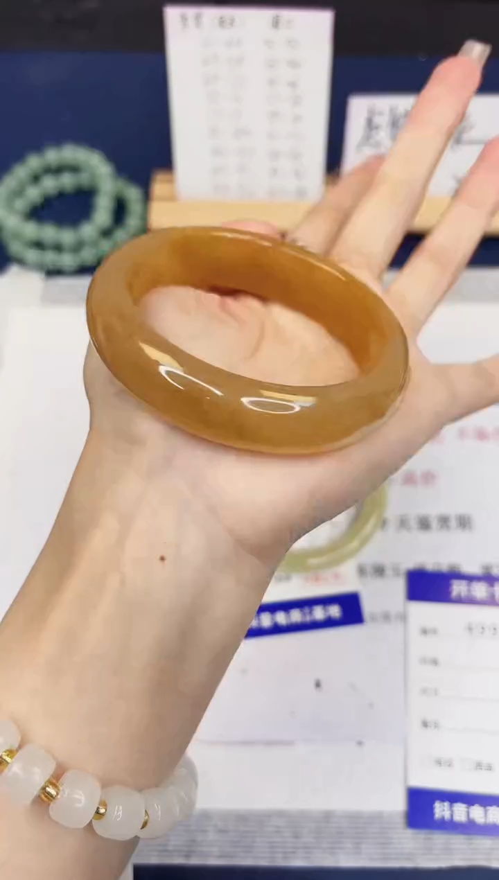 【闪购商品】石英质玉手镯未镶嵌499-财气镯-圈口59