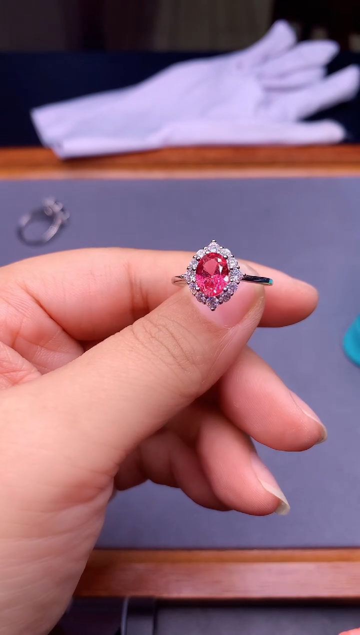 【闪购商品】蓝宝石戒指银S925镶嵌............