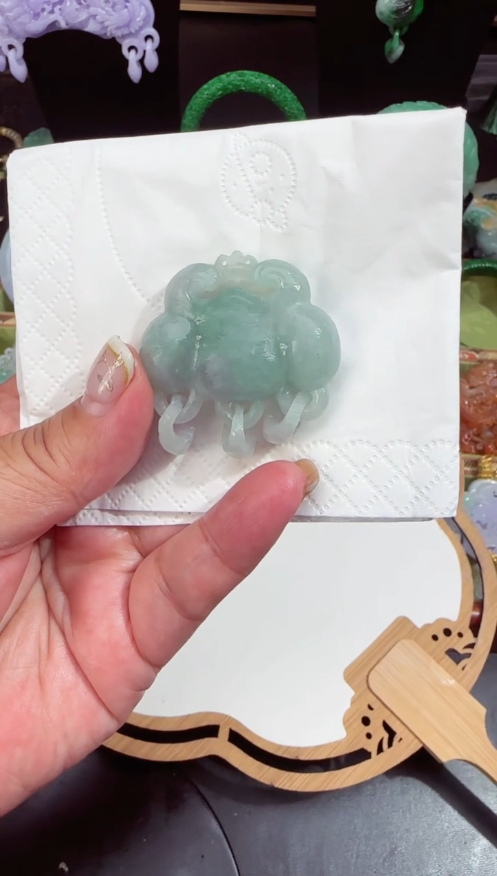 定制翡翠未镶嵌拍照