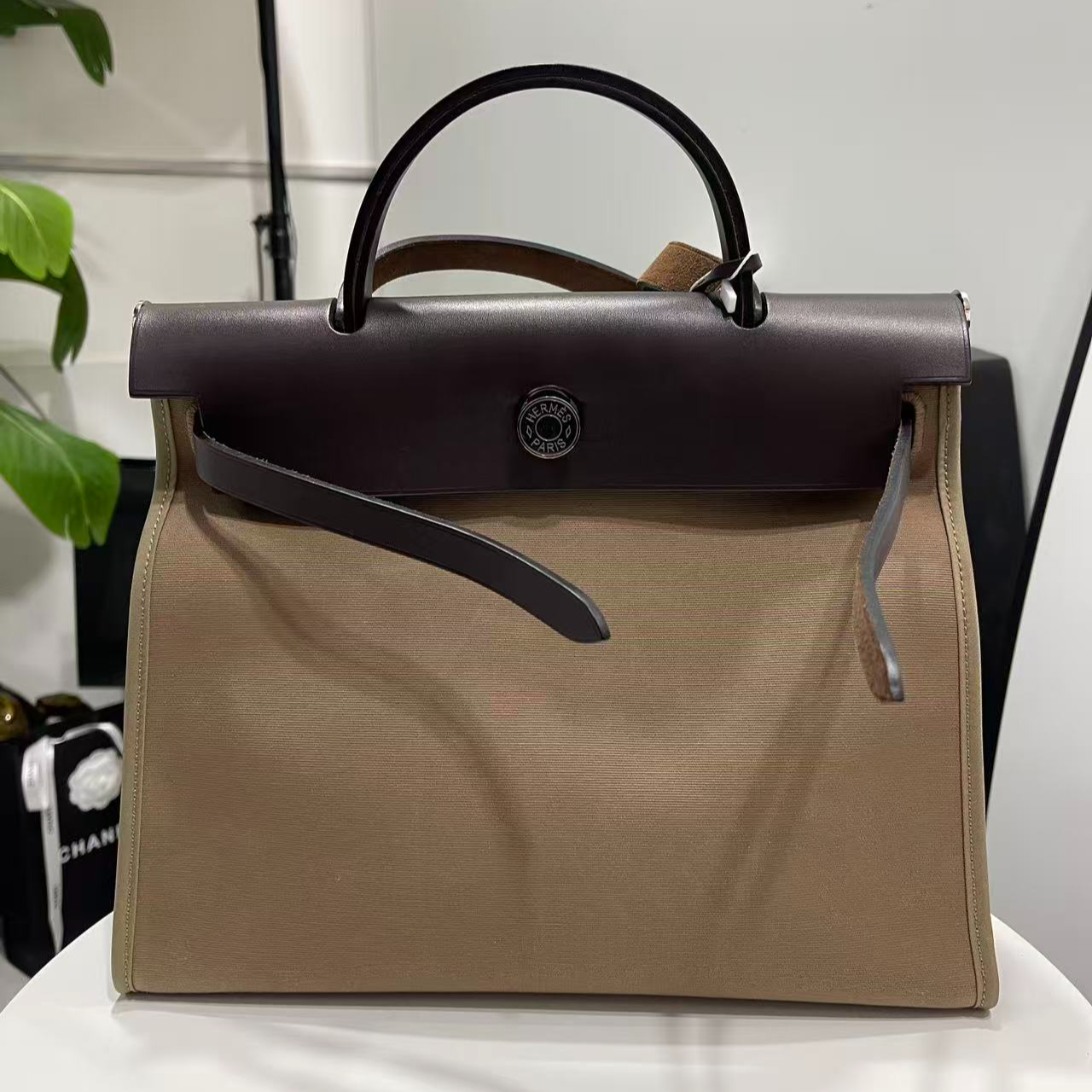 95新 Hermes/爱马仕 95新乌木色herbag/单肩时尚女士包