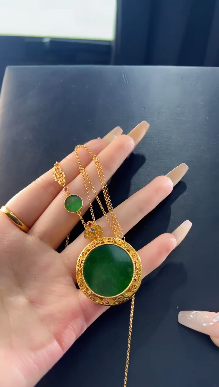 【闪购商品】翡翠吊坠(赠链)银S925镀金镶嵌天然缅甸A货翡翠吊坠