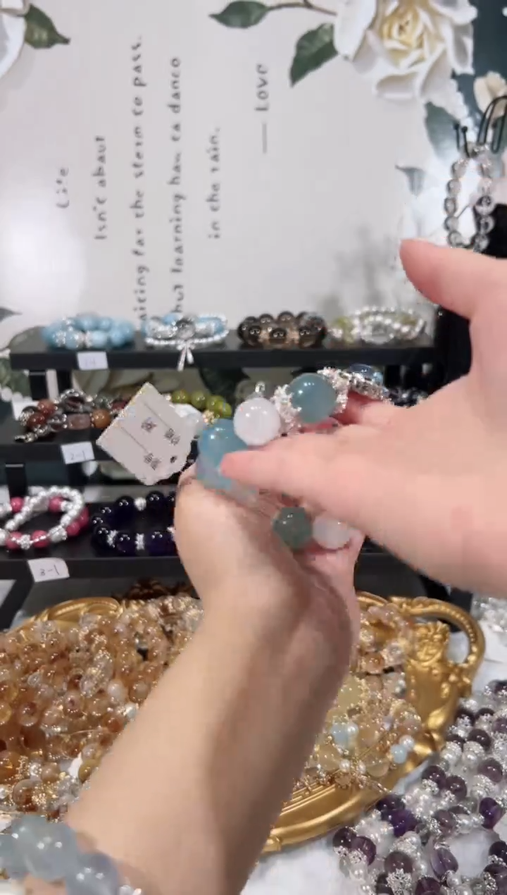 【闪购商品】水晶手链未镶嵌天然水晶默认微瑕 多样性发货发起一