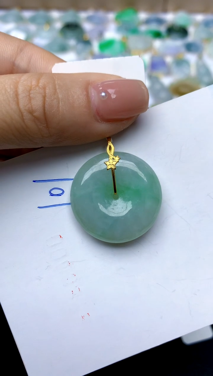 【闪购商品】翡翠颈饰18K金镶嵌101天然A货翡翠
