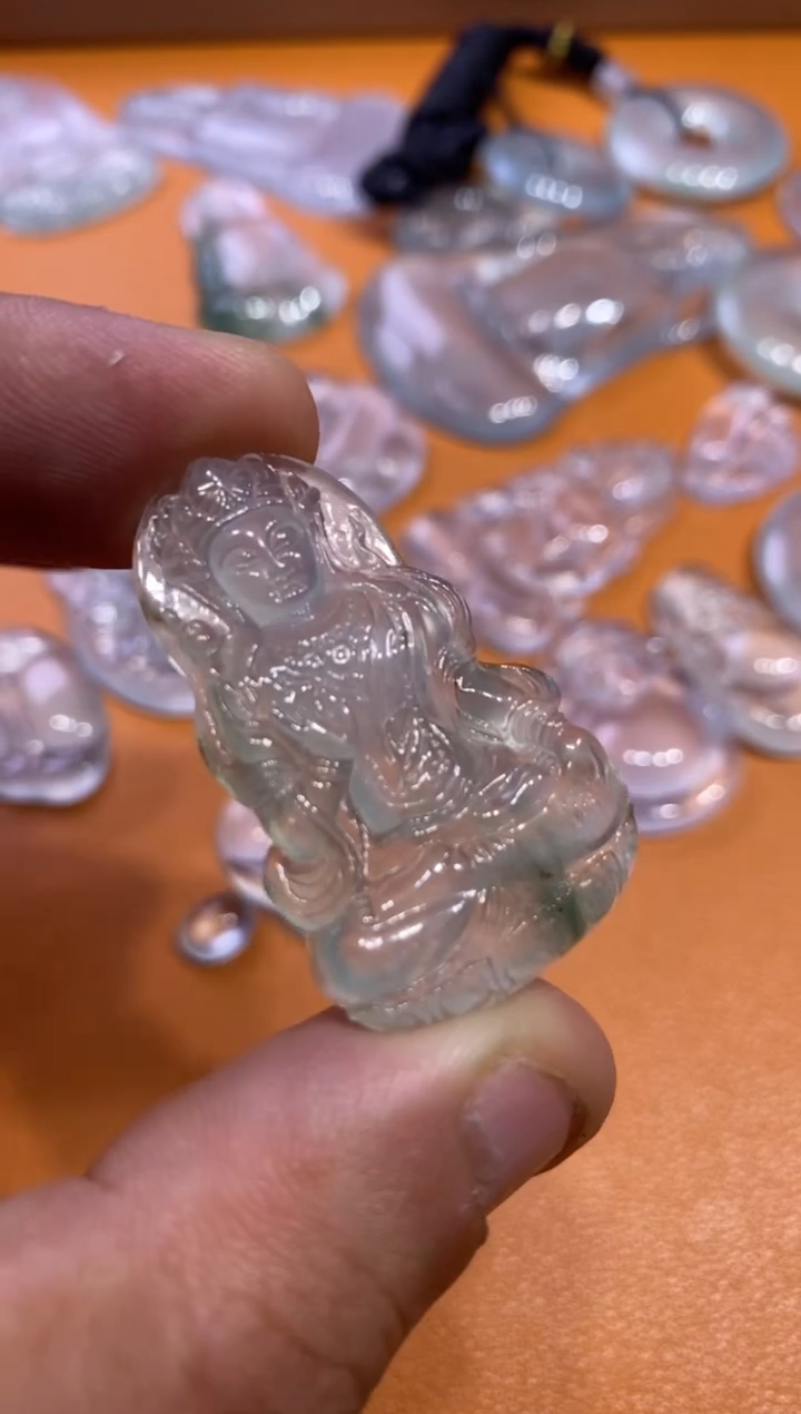 【闪购商品】翡翠吊坠(不含链)未镶嵌度母1180