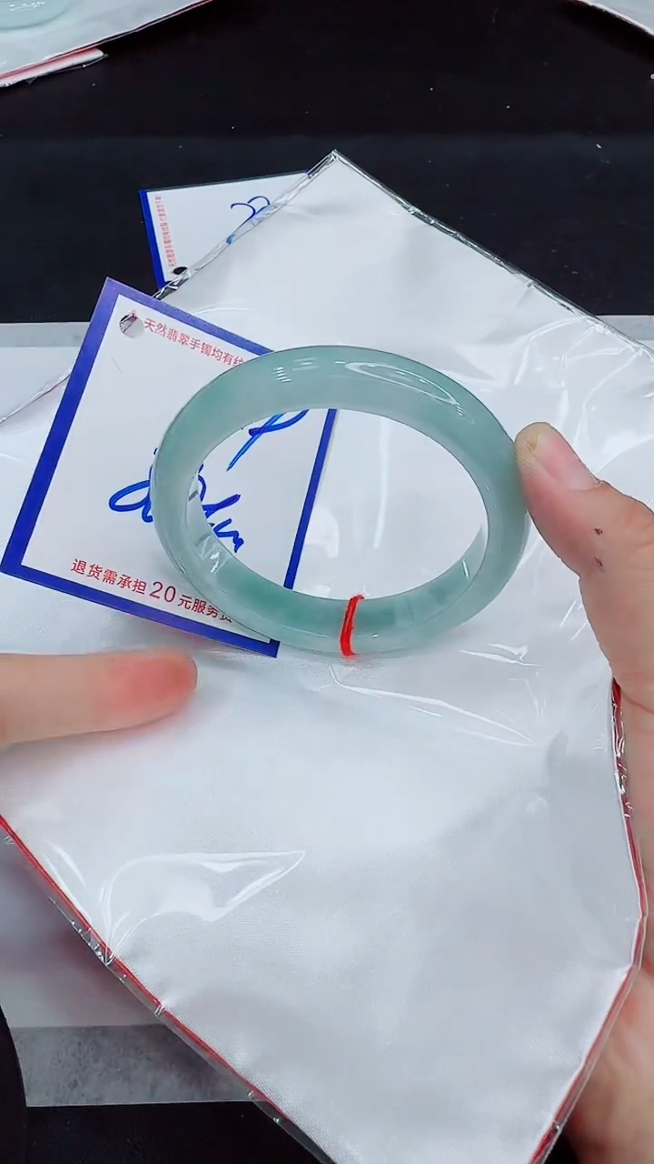 翡翠手镯未镶嵌11111111