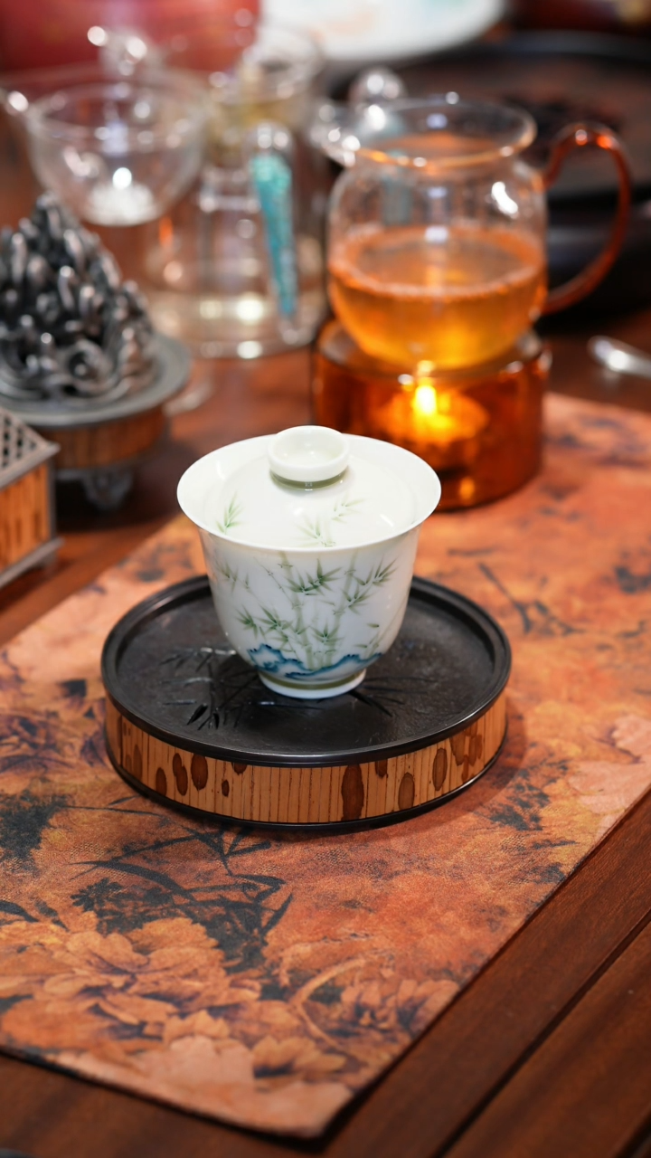 【闪购商品】太湖竹石盖碗哈哈哈