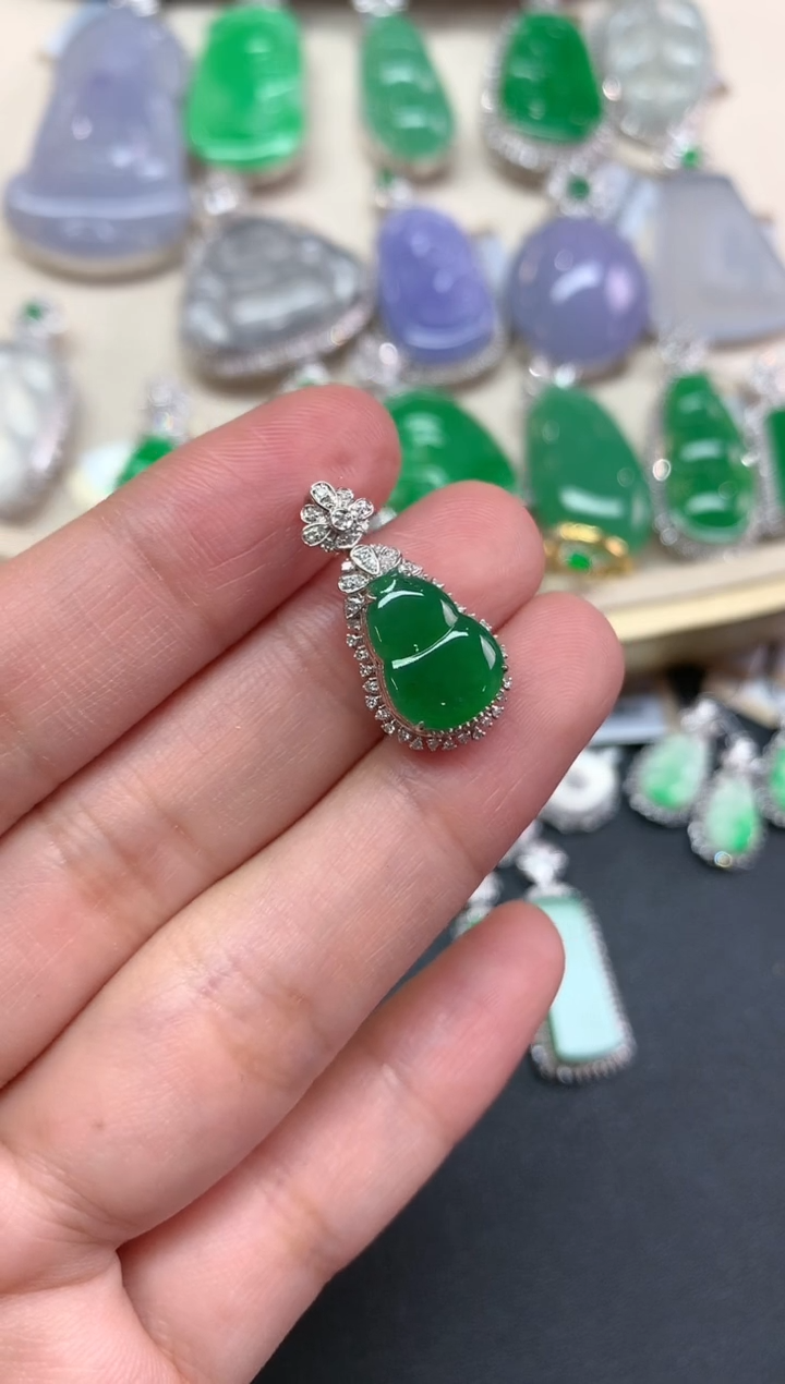 【闪购商品】翡翠吊坠(不含链)18K金镶嵌W171|5980