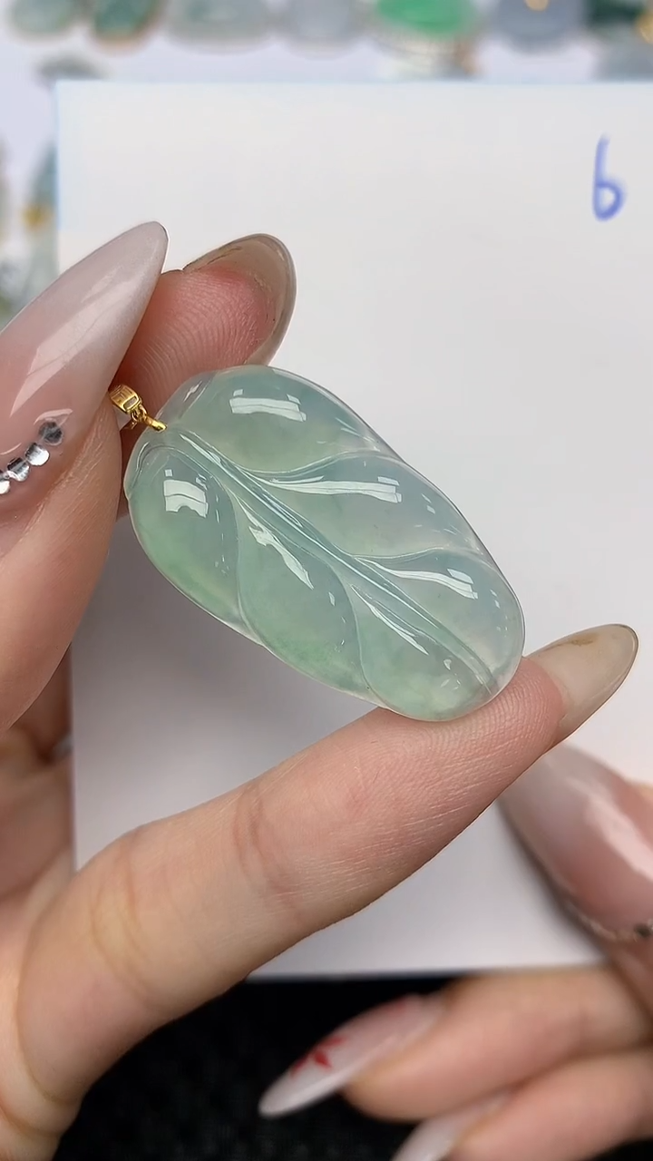 【闪购商品】翡翠颈饰18K金镶嵌天然翡翠A货