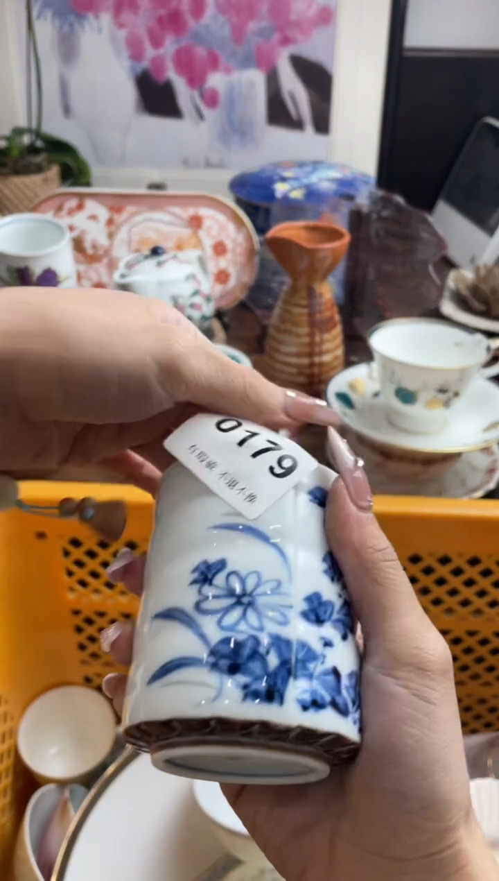 【闪购商品】瓷片hhfttgtugu5254354