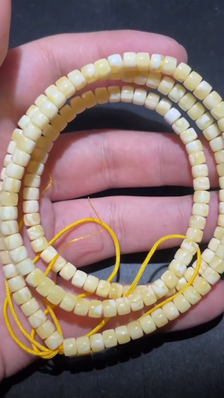 【闪购商品】蜜蜡裸石未镶嵌多圈手串G21240303-03