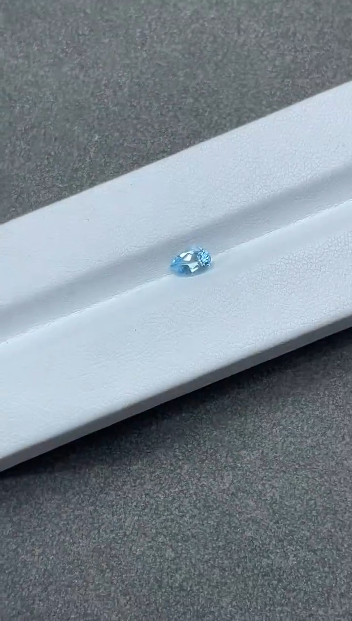 未镶嵌笔搁海蓝宝石天然裸石