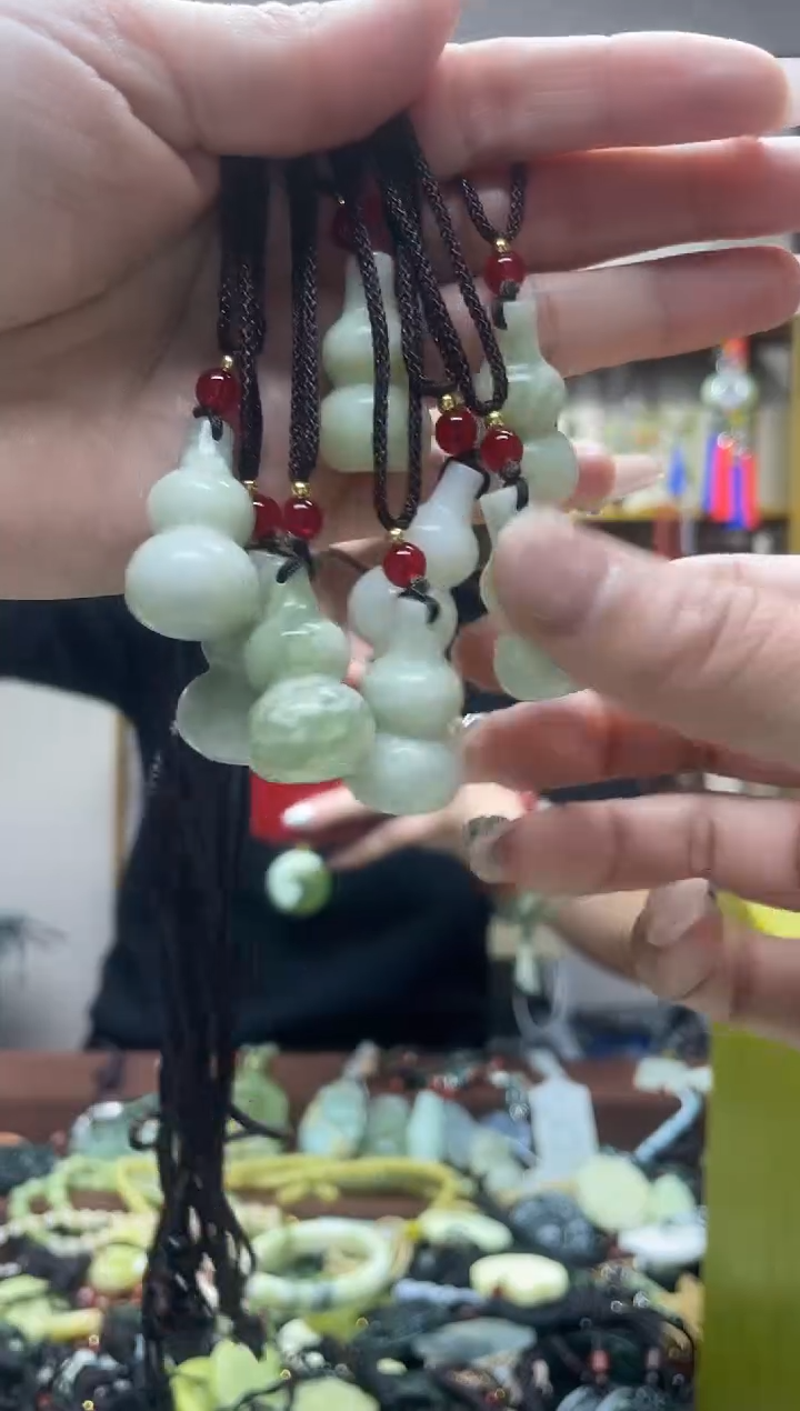 未镶嵌岫玉吊坠多样性发货拍一发一