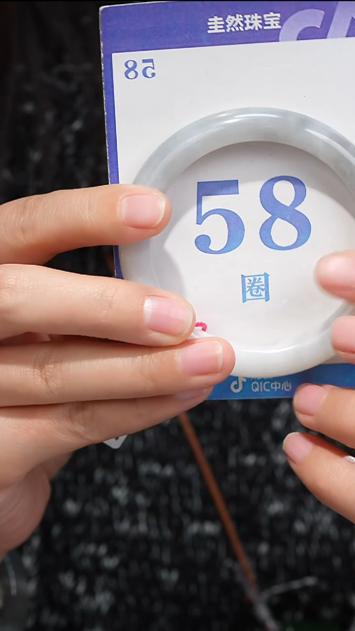 未镶嵌手镯和田玉001