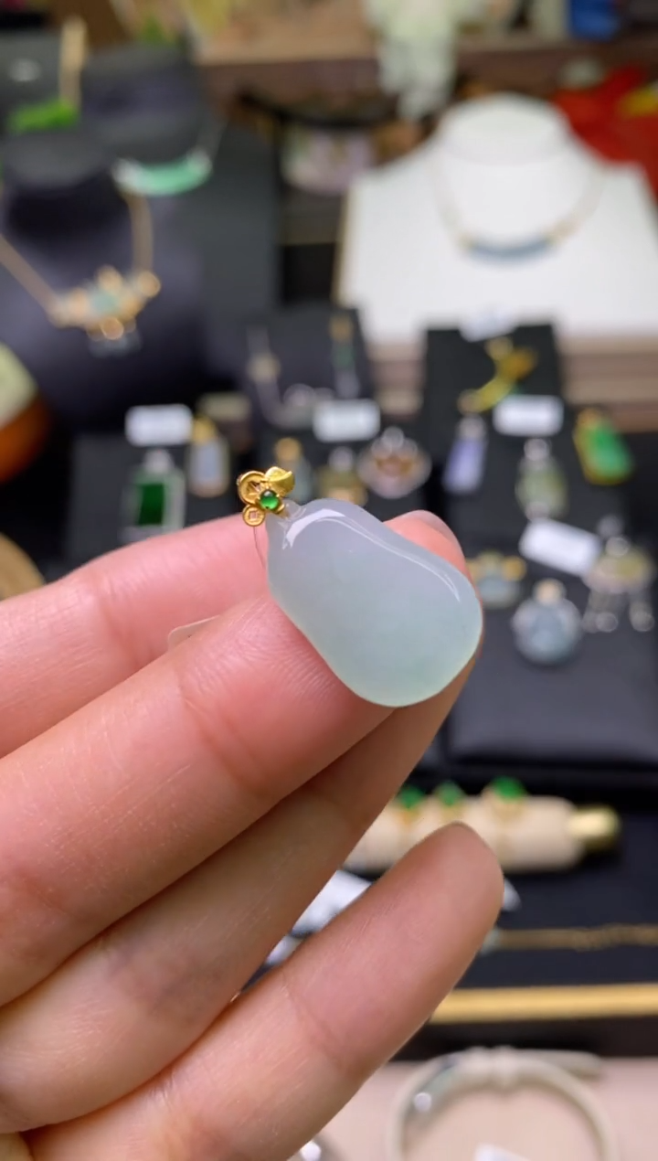 【闪购商品】翡翠颈饰18K金镶嵌净货18064