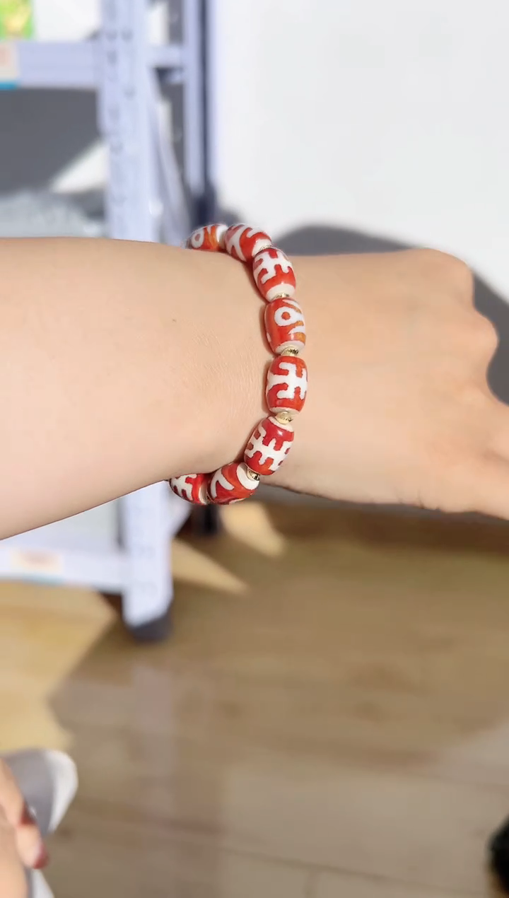 【闪购商品】玛瑙/玉髓手串未镶嵌红肉贵手串（多样发）