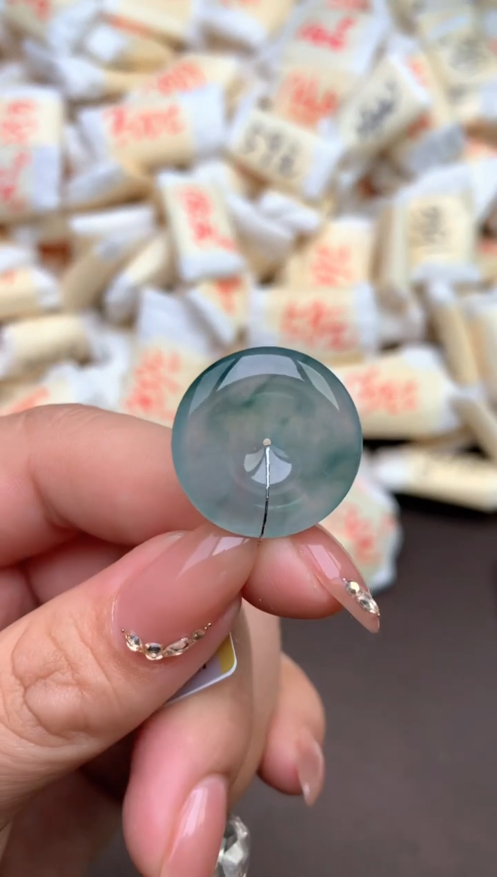 【闪购商品】翡翠挂件未镶嵌  —    