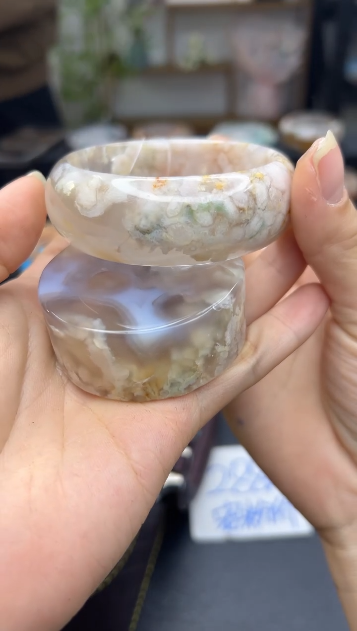 【闪购商品】石英质玉手镯未镶嵌A1401(58圈赠送镯心)