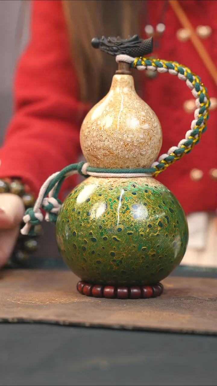 【闪购商品】WG138漆艺酒葫芦不包手串及旋转底座