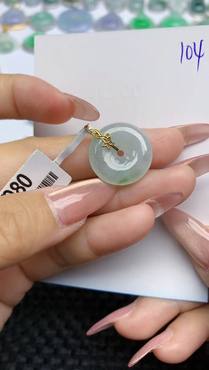 【闪购商品】翡翠颈饰18K金镶嵌天然A货翡翠 104