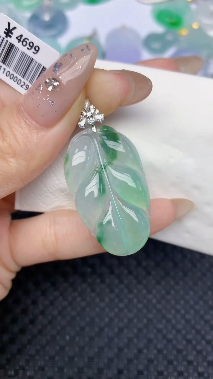 颈饰18K金镶嵌翡翠天然缅甸翡翠a货百元以上9元证书费自理