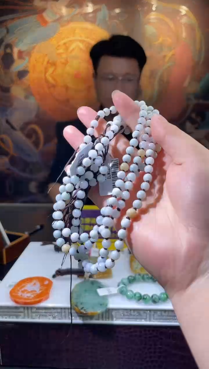 翡翠未镶嵌颈饰多样性发其一6